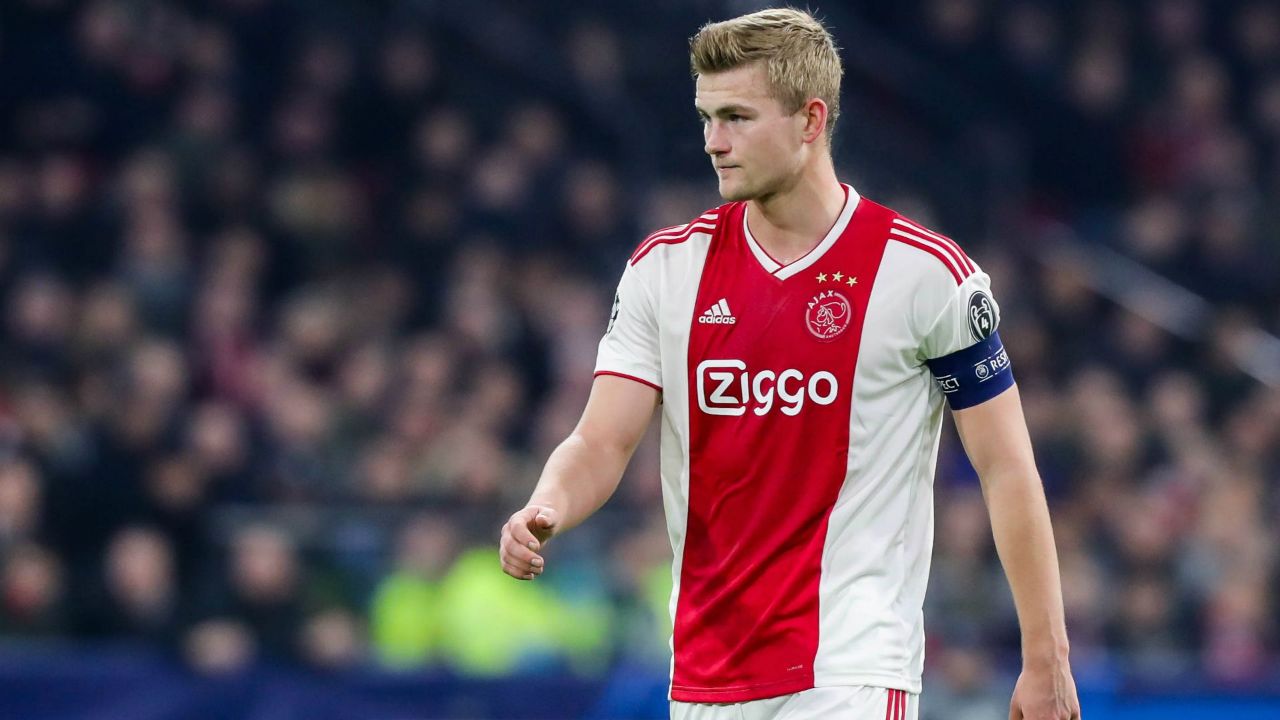 队为其量身 队为其量身