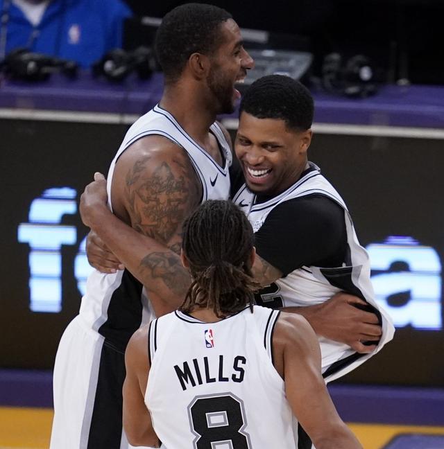 全新英超球 全新英超球