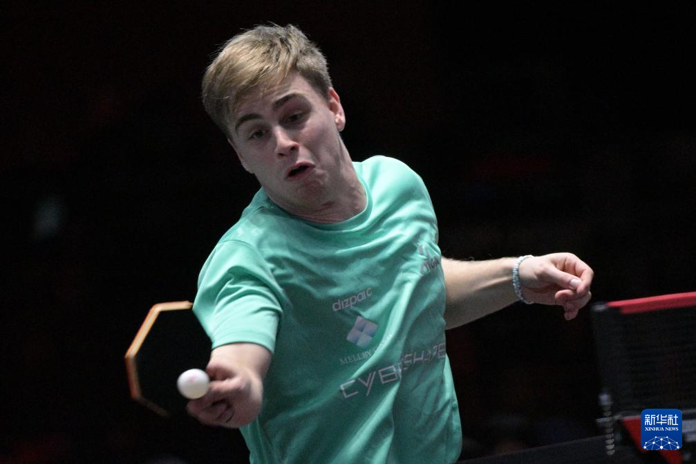 溢的年轻球 溢的年轻球