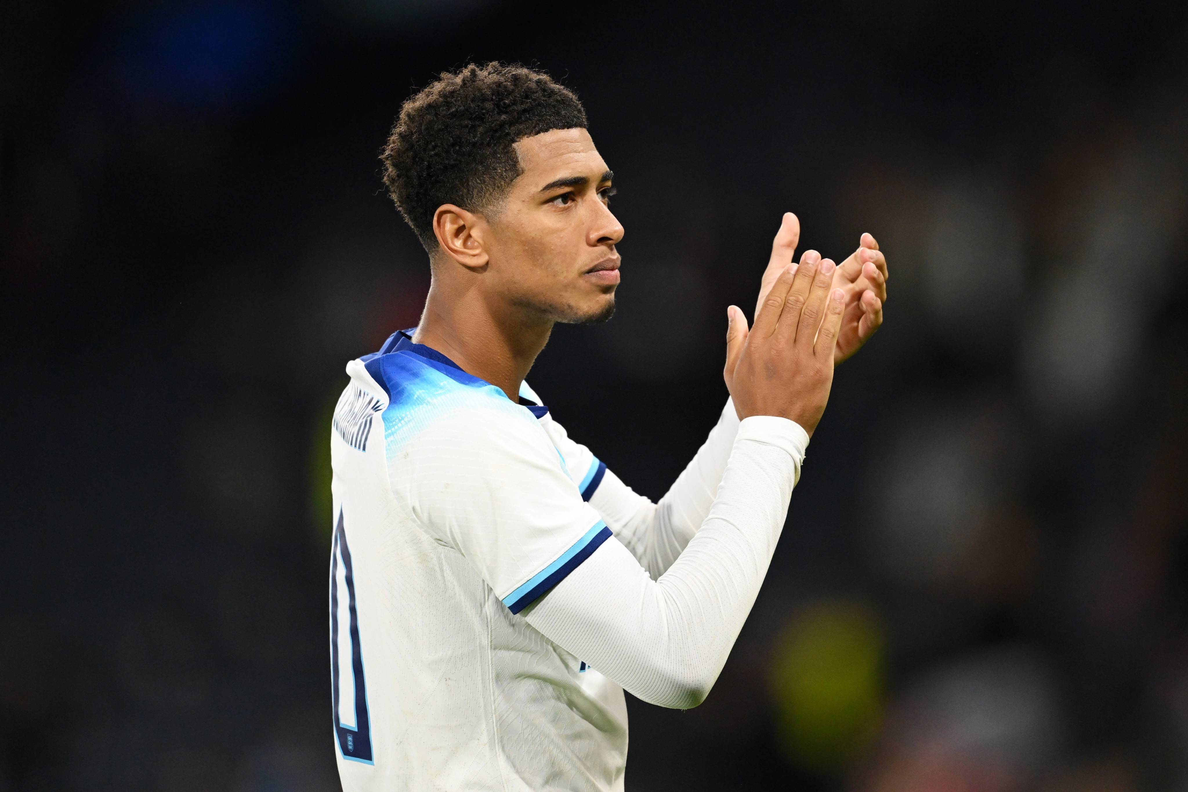 三队同时位 三队同时位