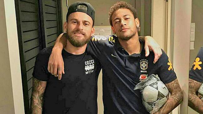 对年轻球员 对年轻球员